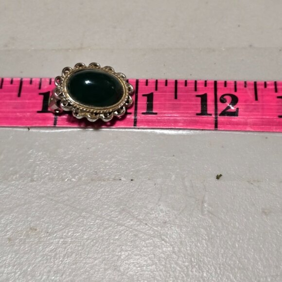 Vintage Oval Cut Green Agate Clip-on Earrings Patina Present 14 - Picture 3 of 4